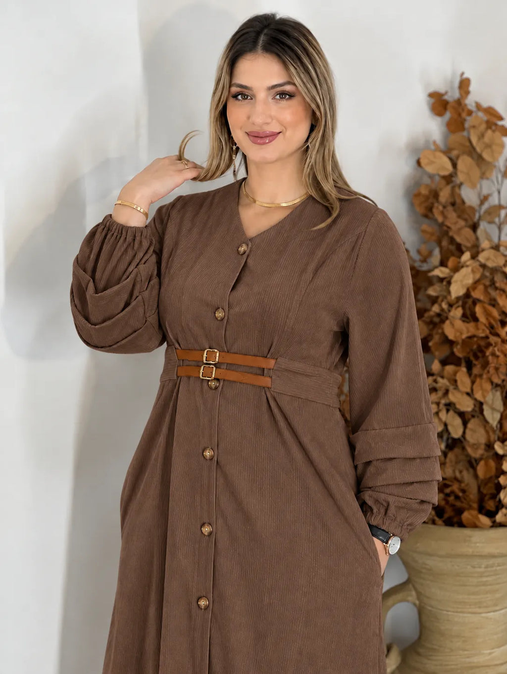 Robe Velours Signature – Élégance & Raffinement
