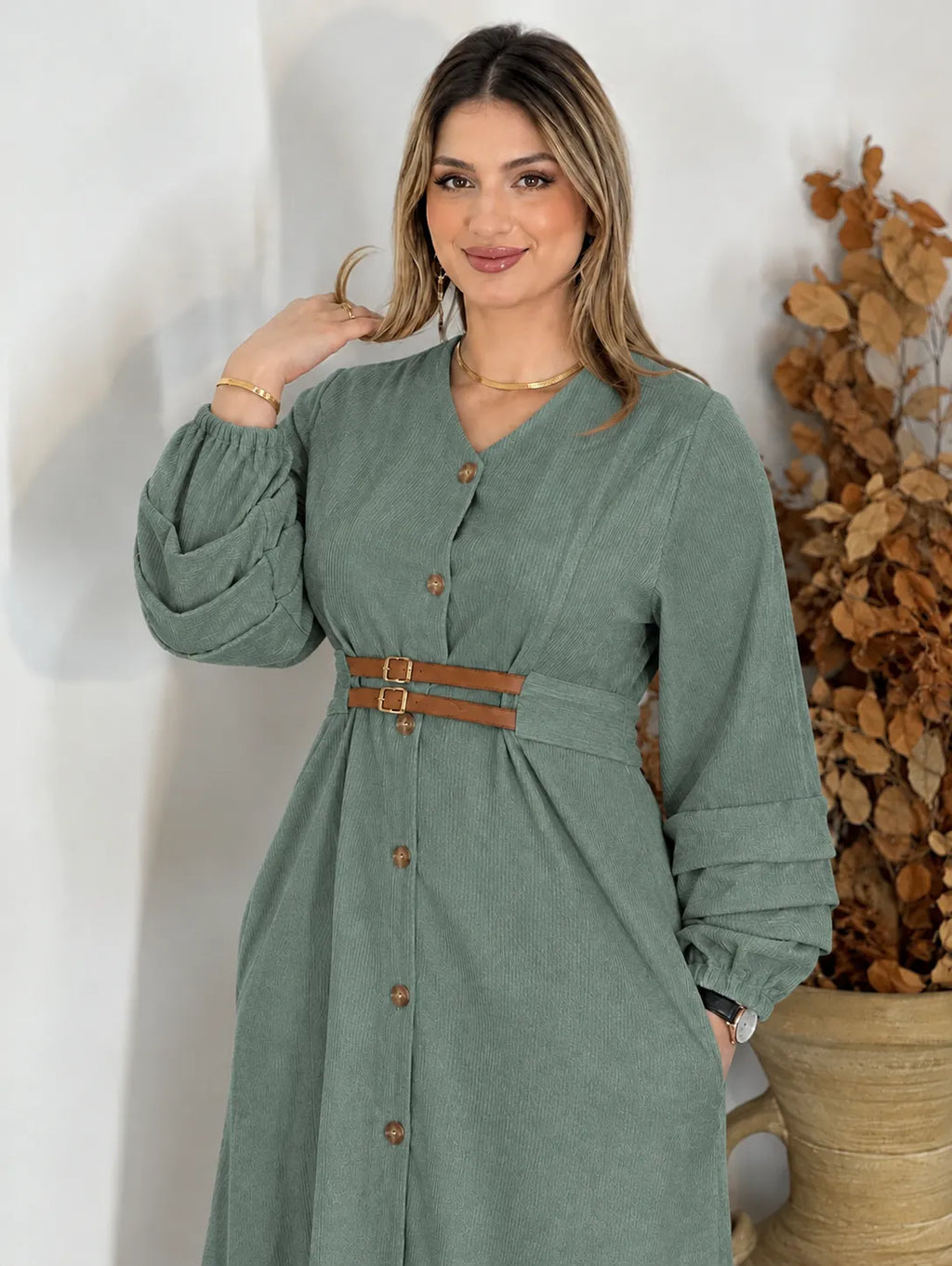 Robe Velours Signature – Élégance & Raffinement
